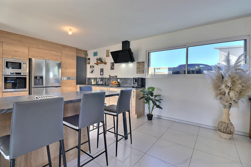 Maison - 148 m² - 4 pièces