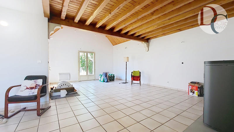 Maison - 250 m² - 8 pièces