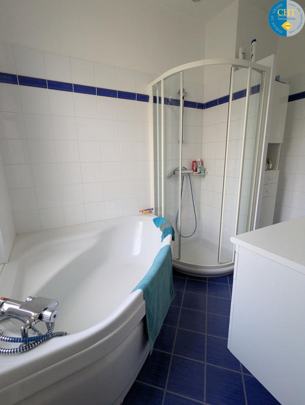 Maison - 179 m² - 7 pièces