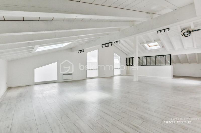 Bureau - 246 m² - 7 pièces