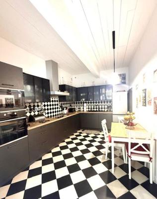 Maison - 190 m² - 6 pièces