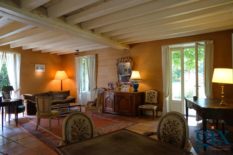 Maison - 179 m² - 7 pièces