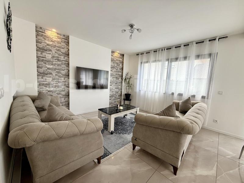 Maison - 112 m² - 5 pièces