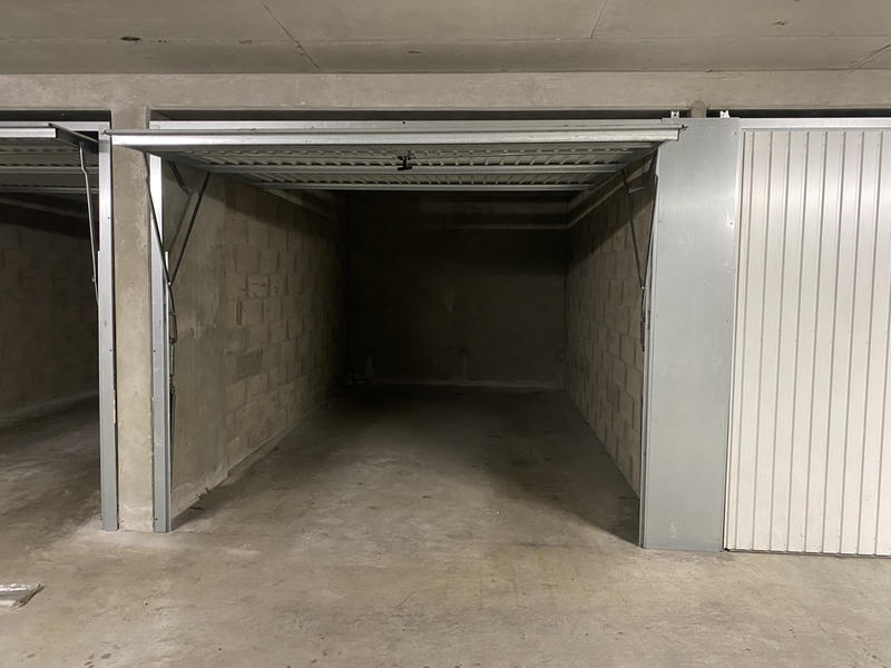 Parking / Garage - 14 m²