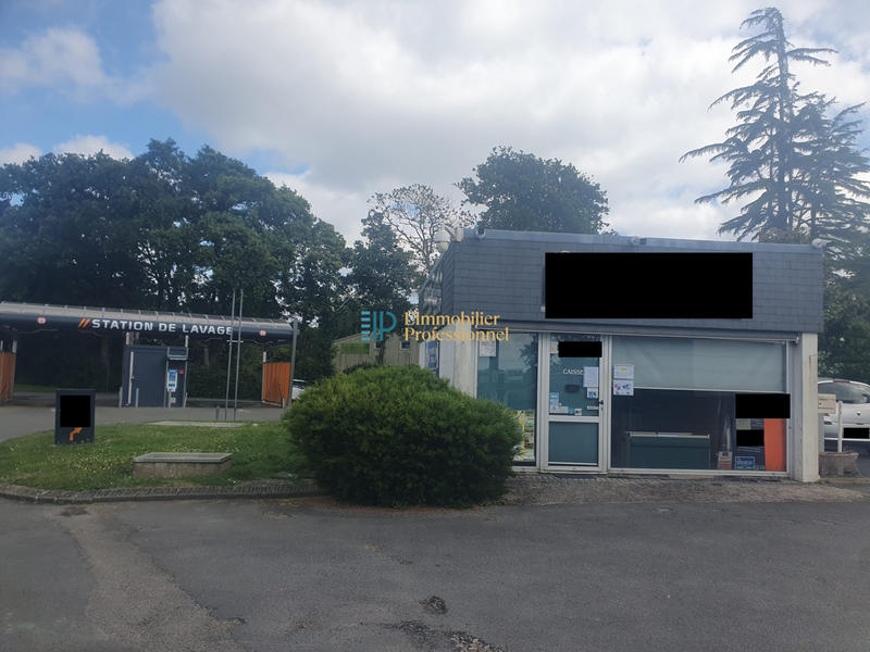 Local d'activités - 1 335 m²