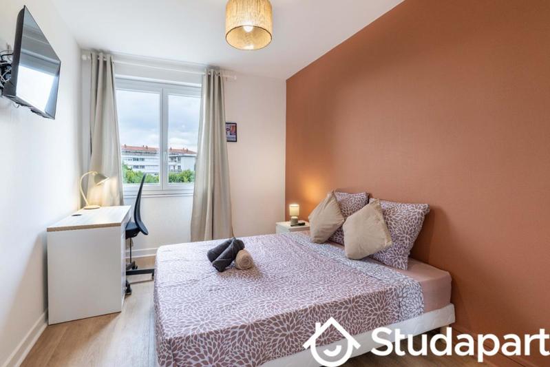 Chambre - 1 m² - 1 pièce