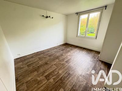 Appartement - 81 m² - 5 pièces