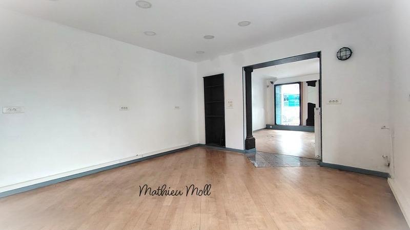 Local commercial - 67 m² - 4 pièces