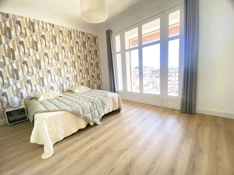 Appartement - 96 m² - 3 pièces