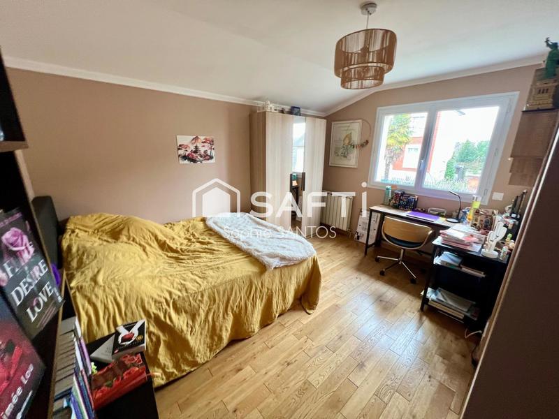 Maison - 185 m² - 7 pièces