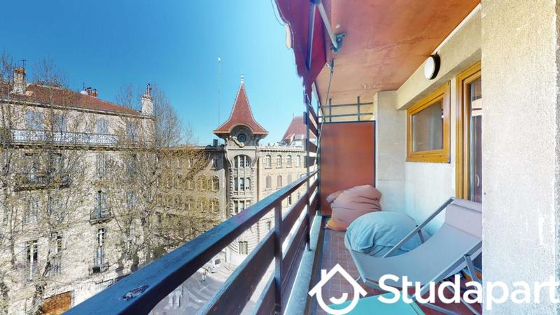 Chambre - 11 m² - 1 pièce