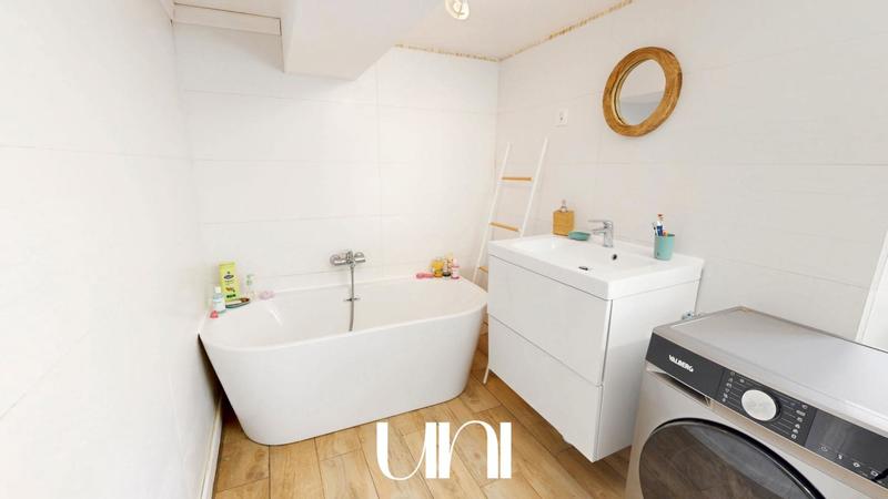 Maison - 165 m² - 6 pièces