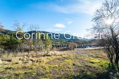Terrain constructible - 939 m²