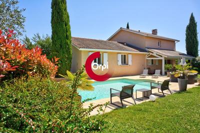 Maison - 190 m² - 7 pièces