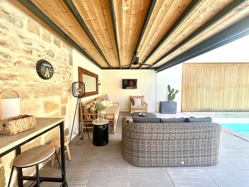 Maison - 321 m² - 11 pièces