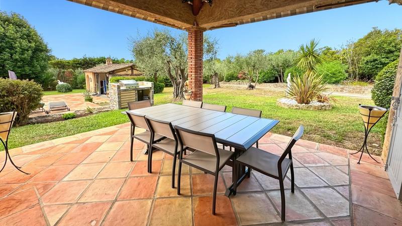 Maison - 278 m² - 7 pièces