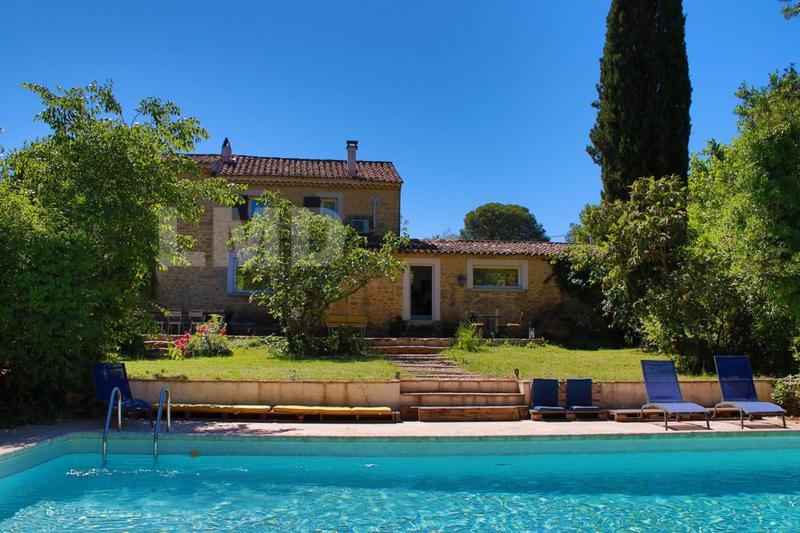 Maison - 170 m² - 6 pièces