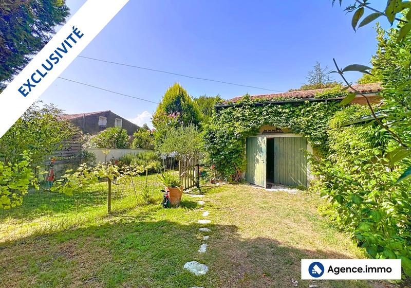 Maison traditionnelle - 270 m² - 12 pièces