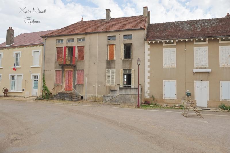Maison - 240 m² - 10 pièces