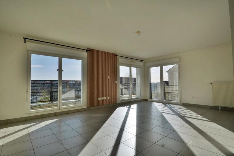 Appartement - 80 m² - 4 pièces