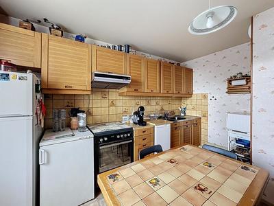 Appartement - 90 m² - 4 pièces