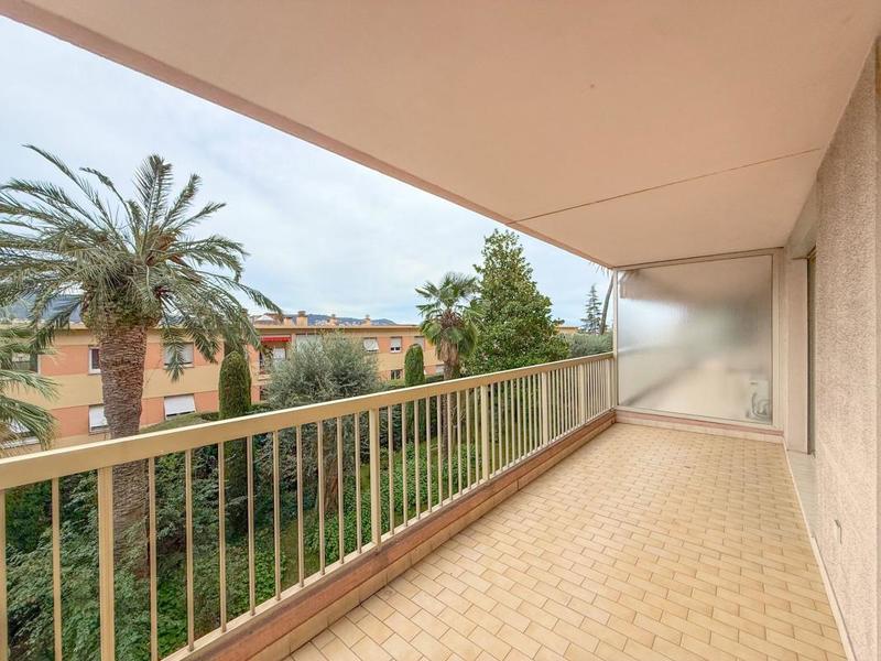 Appartement - 135 m² - 5 pièces