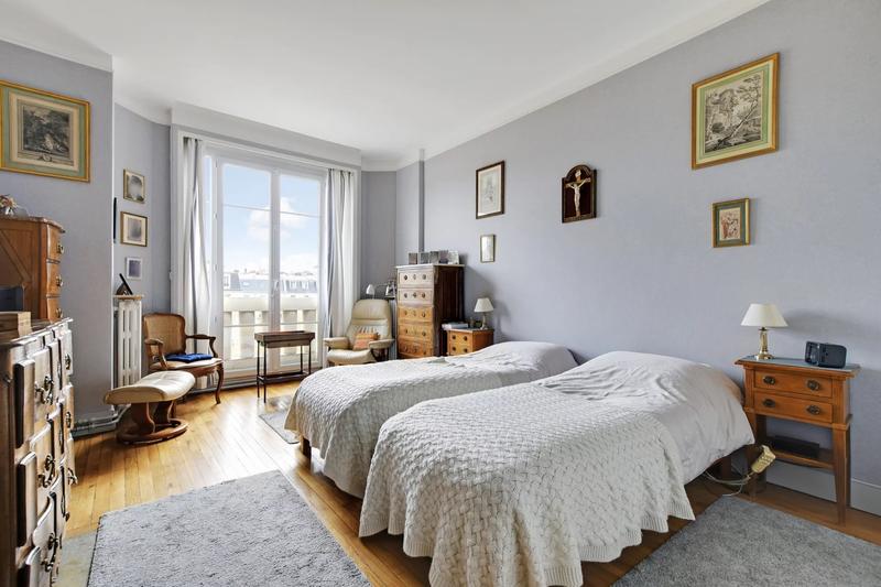 Appartement - 250 m² - 8 pièces