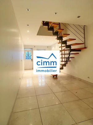 Maison - 74 m² - 4 pièces