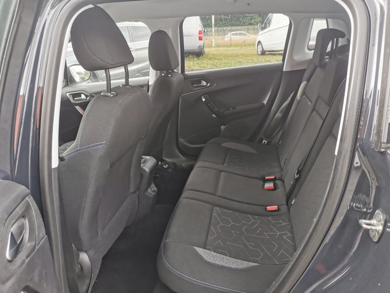 Peugeot 2008 1.2 Ptech 110 ch Signature