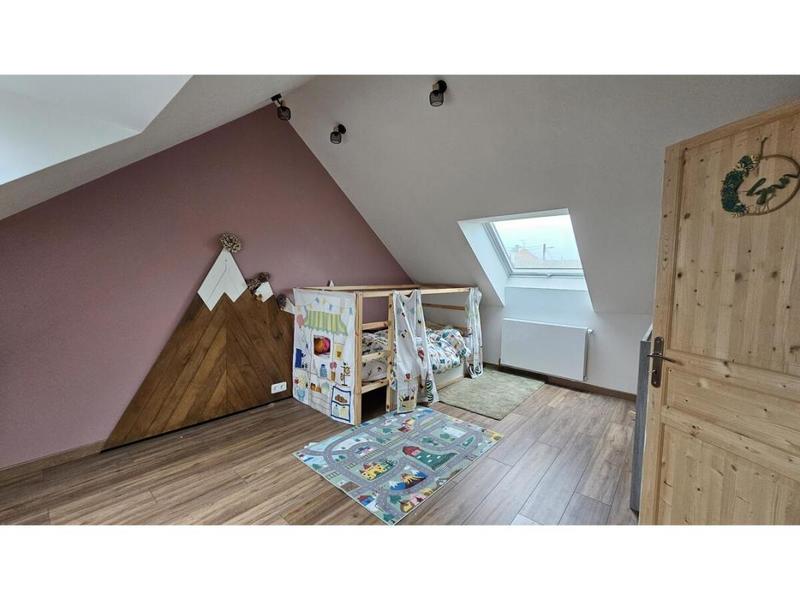 Maison - 92 m² - 4 pièces