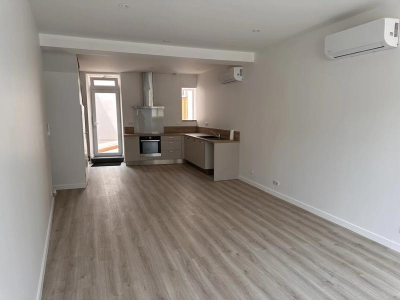 Maison - 93 m² - 4 pièces