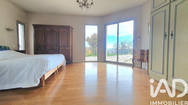 Maison de maîtres - 245 m² - 7 pièces