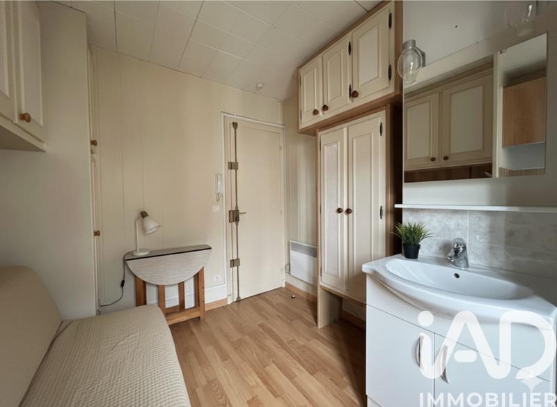 Studio - 8 m² - 1 pièce