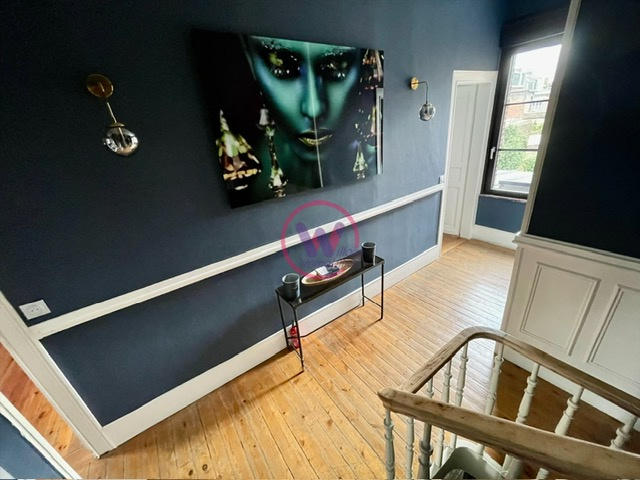 Maison - 207 m² - 9 pièces