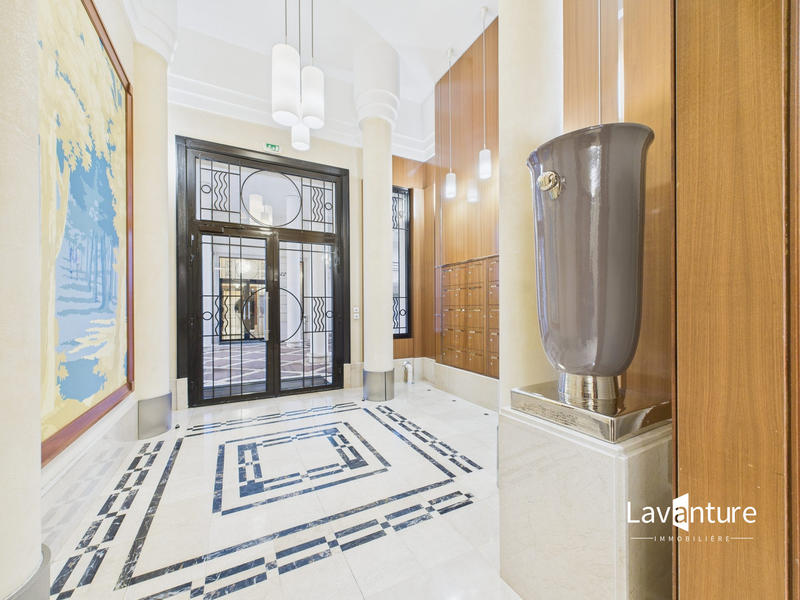 Appartement - 83 m² - 3 pièces