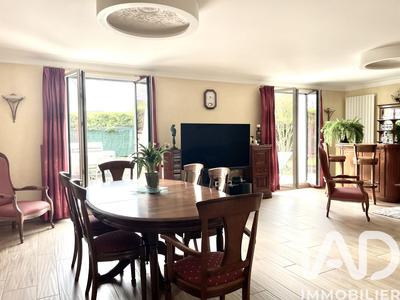 Maison - 129 m² - 6 pièces