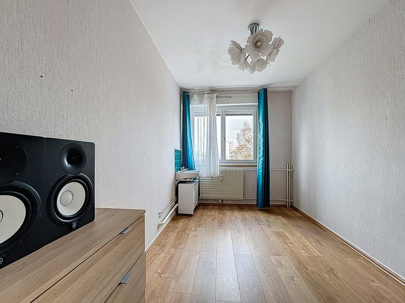 Appartement - 90 m² - 4 pièces