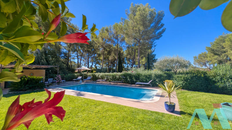 Maison - 160 m² - 5 pièces