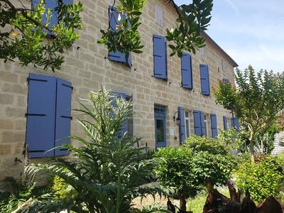 Maison de ville - 395 m² - 12 pièces