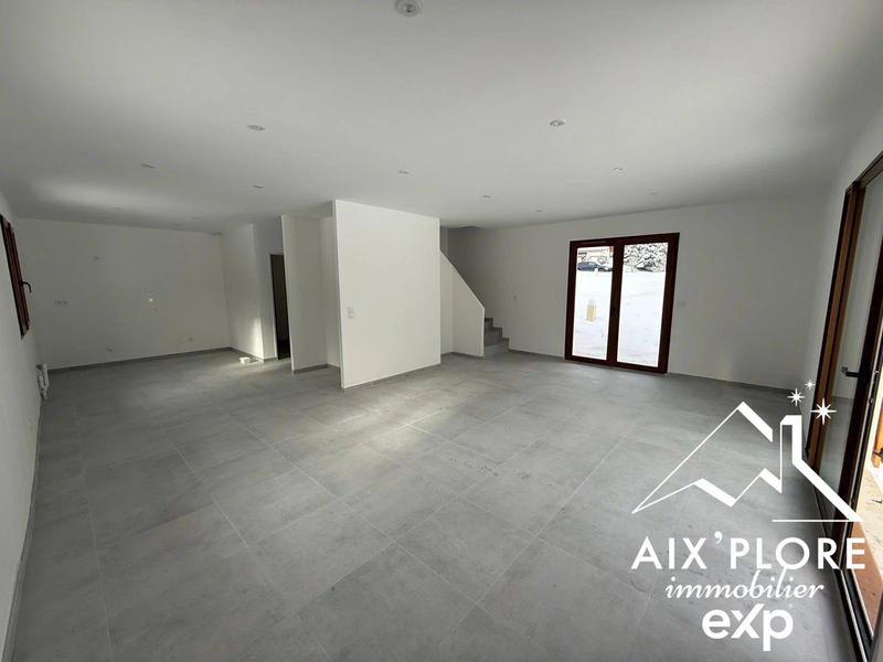 Maison - 98 m² - 4 pièces