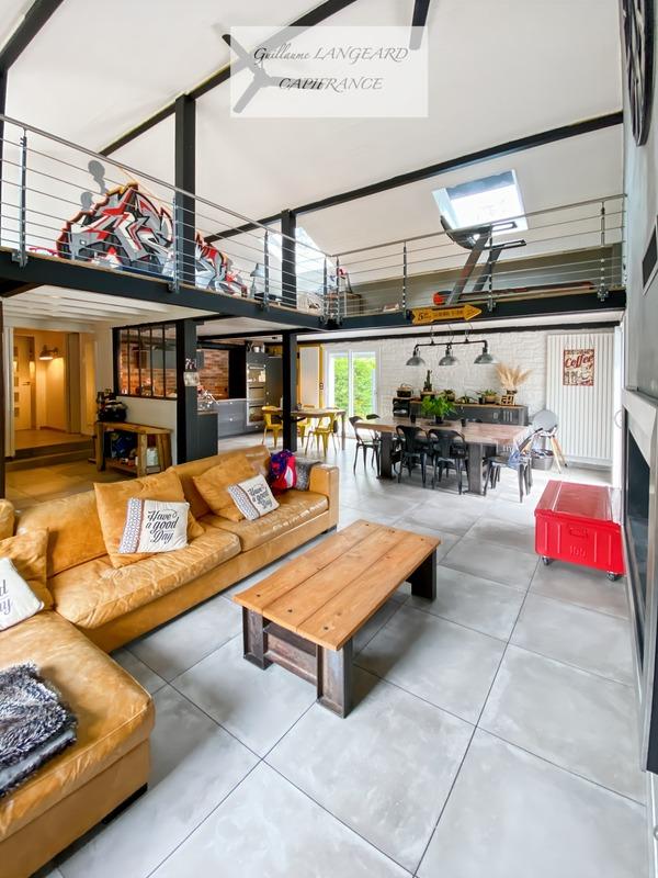 Maison - 227 m² - 6 pièces