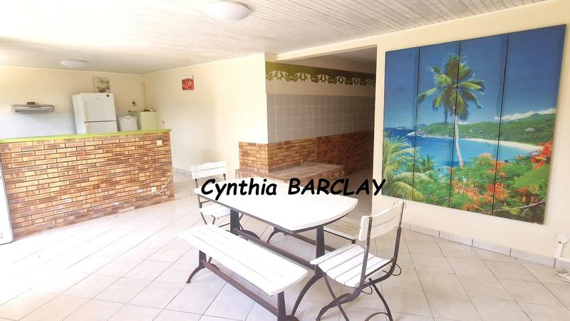 Maison d'architecte - 273 m² - 9 pièces