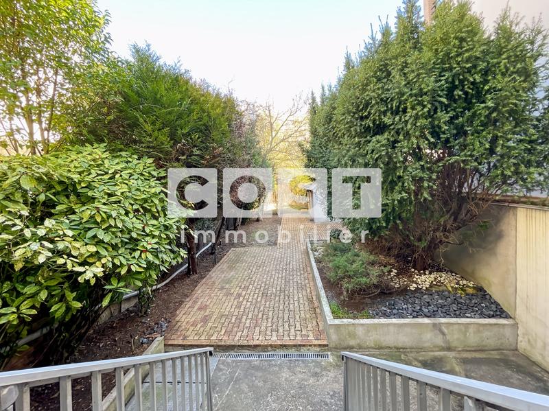 Maison - 100 m² - 3 pièces