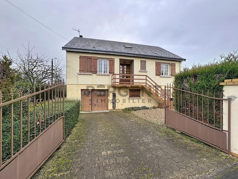 Maison - 97 m² - 6 pièces