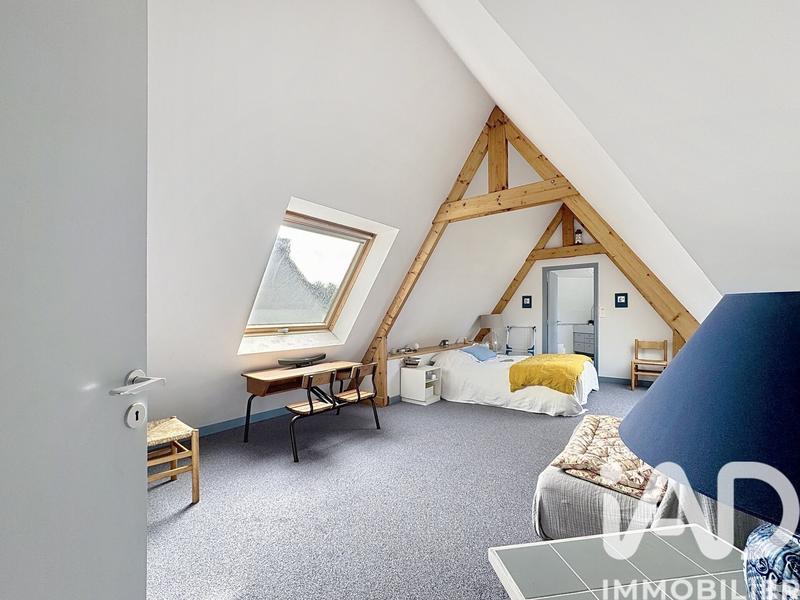 Maison - 256 m² - 7 pièces