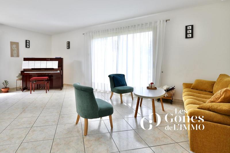 Maison - 189 m² - 8 pièces