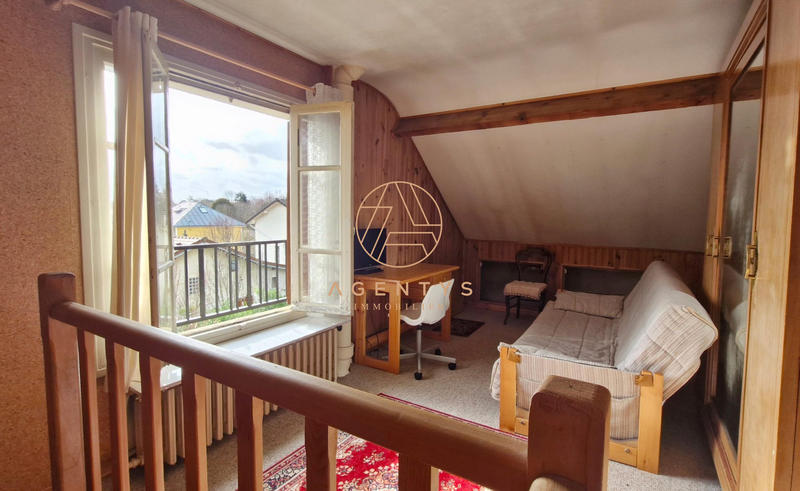 Maison - 162 m² - 7 pièces