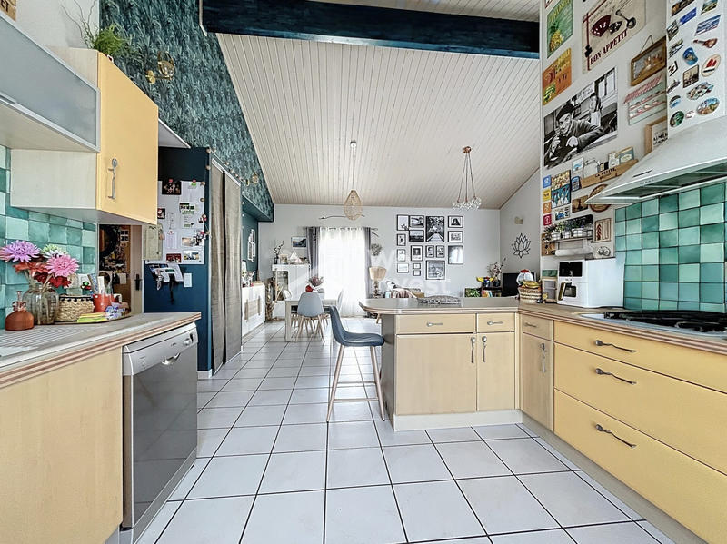 Maison - 104 m² - 4 pièces