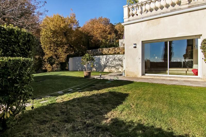 Appartement - 87 m² - 3 pièces