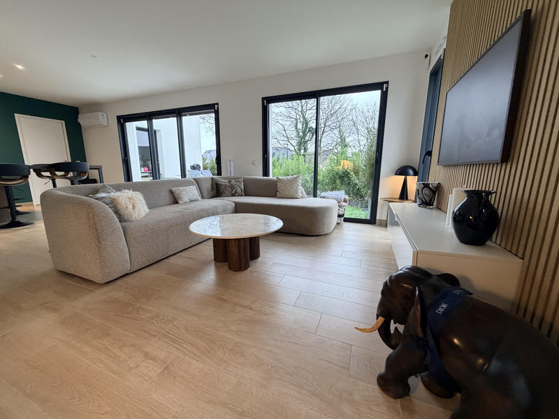 Maison - 90 m² - 4 pièces